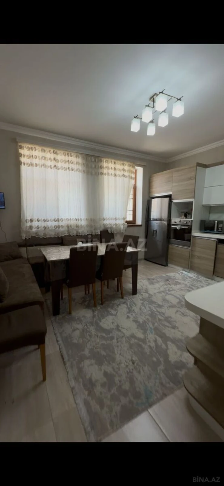 Satılır 6 otaqlı həyət evi 300 m²