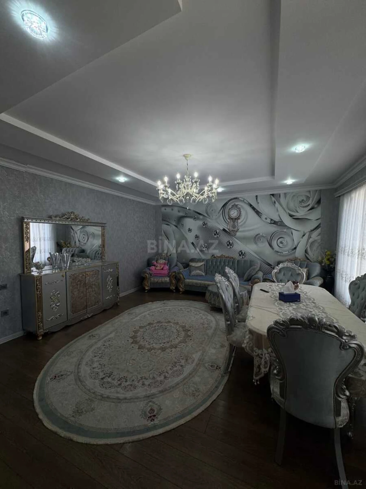Satılır 6 otaqlı həyət evi 300 m²