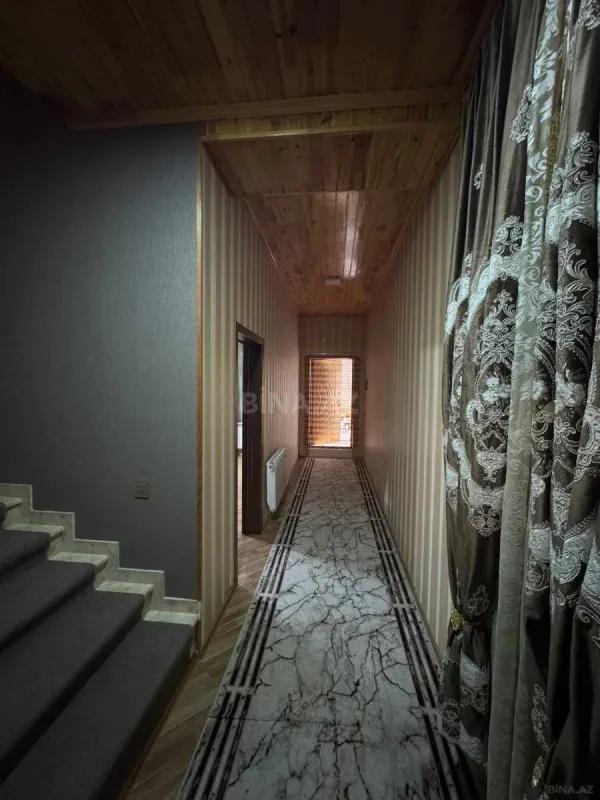 Satılır 6 otaqlı həyət evi 300 m²