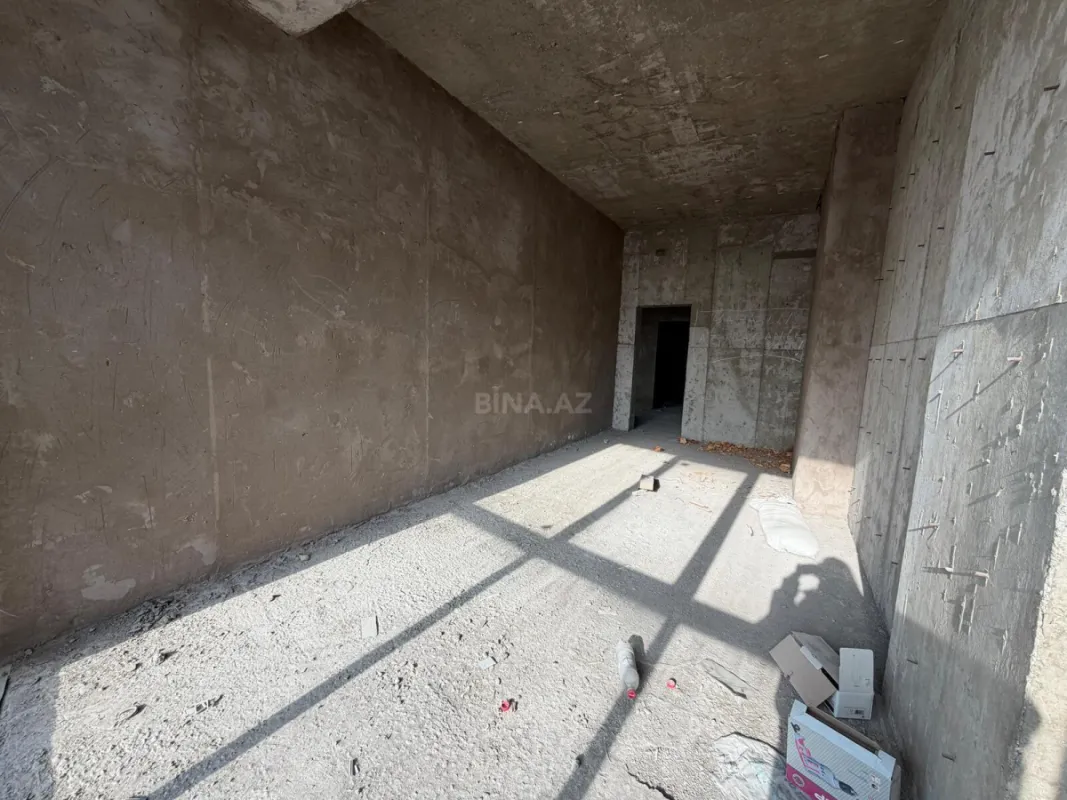 Satılır 4 otaqlı mənzil 165 m²