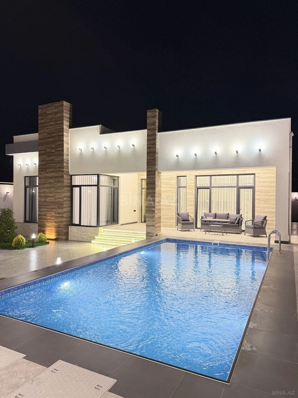 Satılır 5 otaqlı həyət evi 200 m²