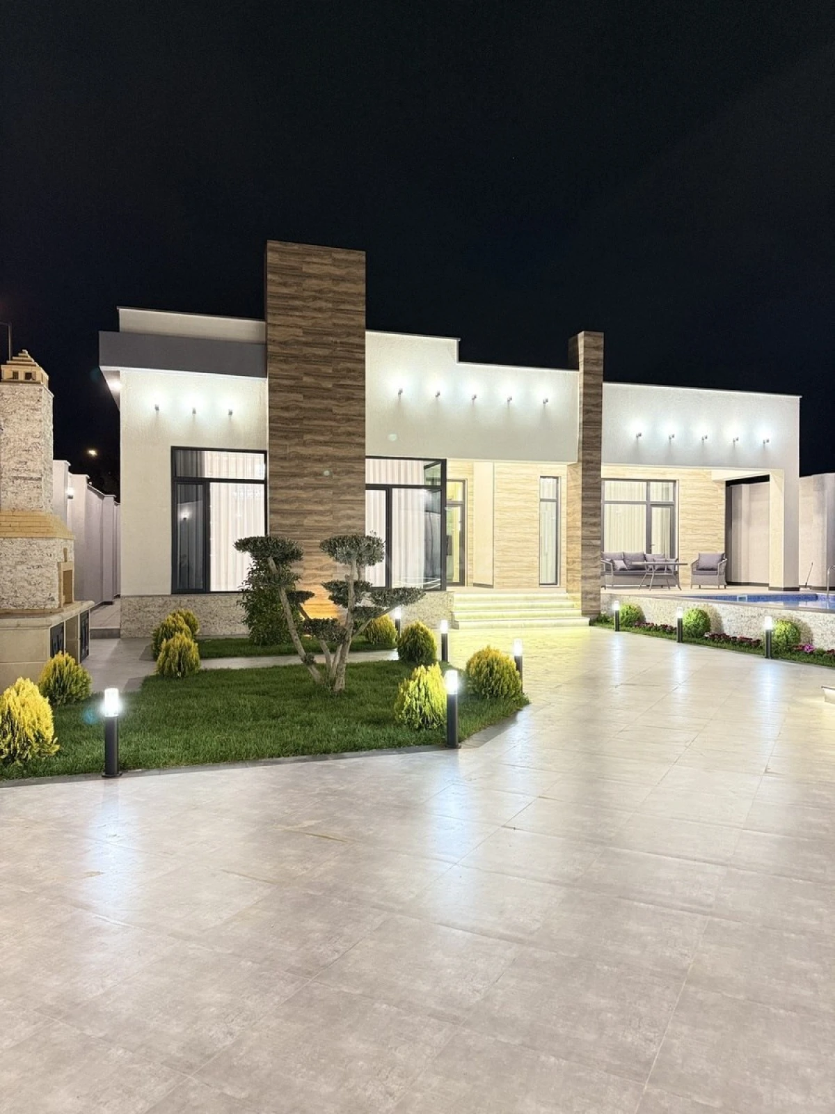 Satılır 5 otaqlı həyət evi 200 m²