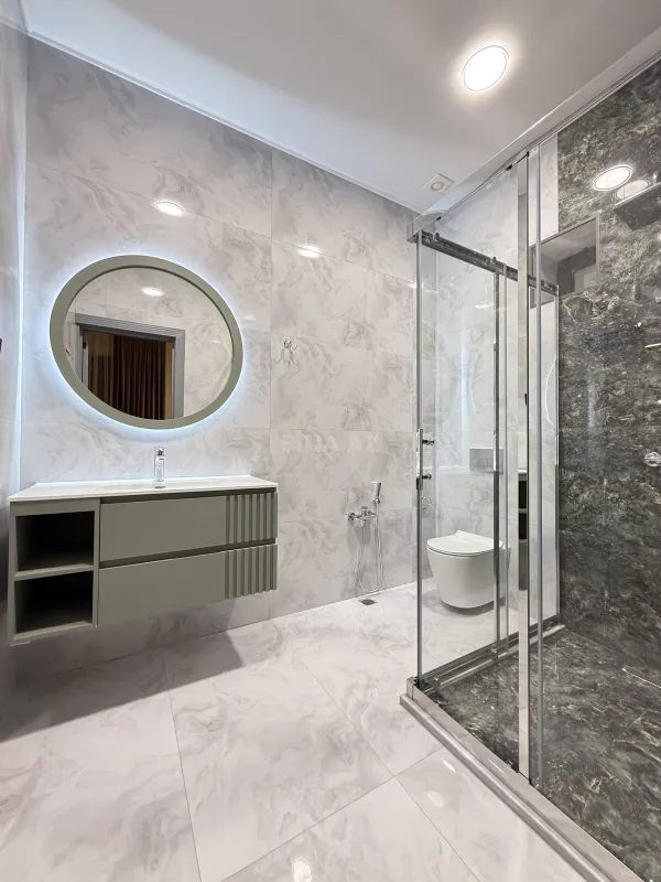 Satılır 5 otaqlı həyət evi 200 m²