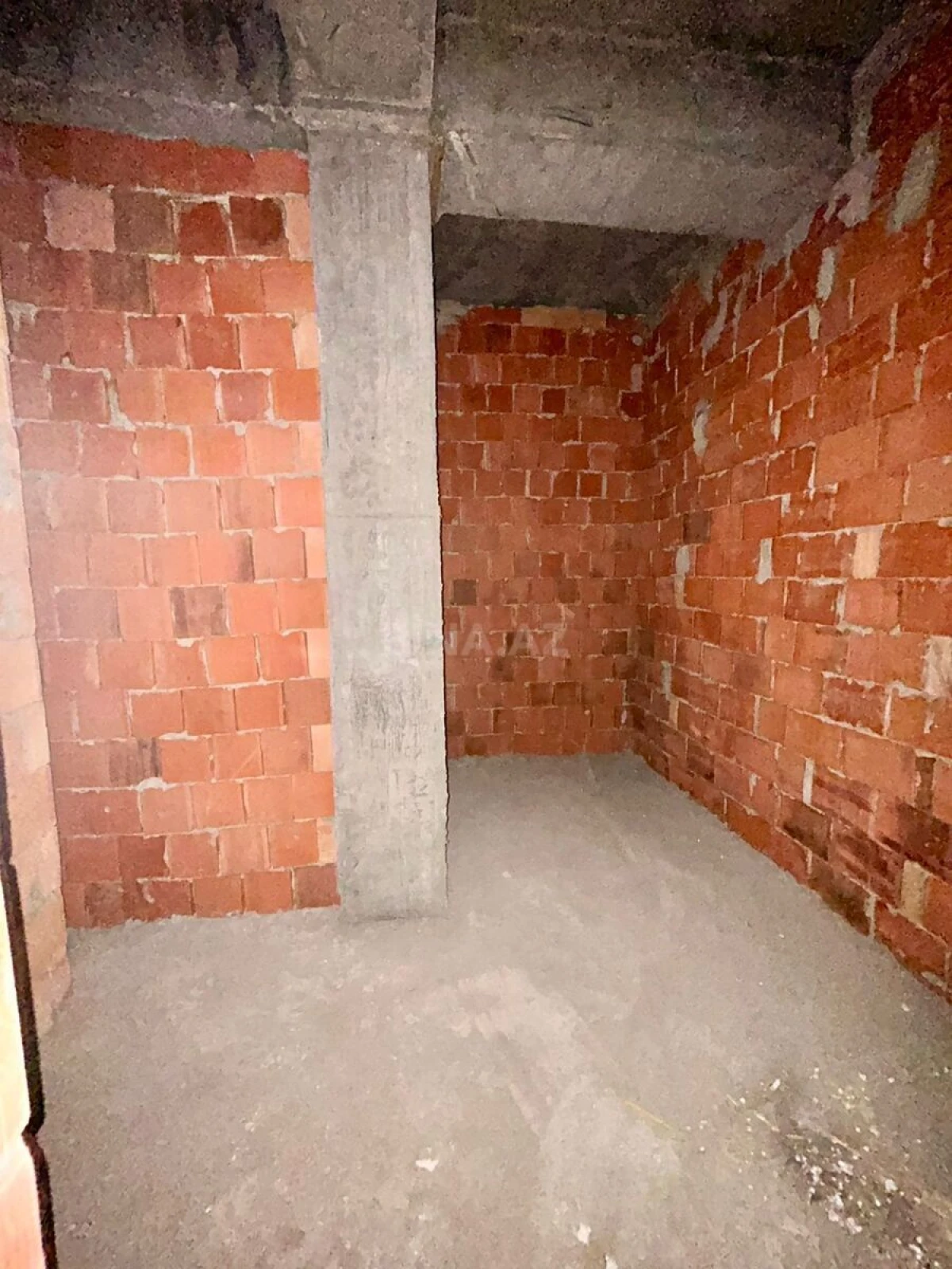 Satılır 2 otaqlı mənzil 72.2 m²
