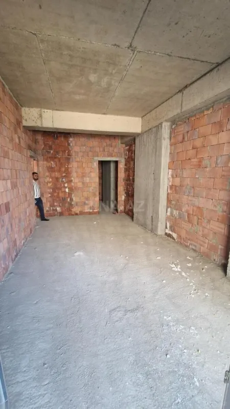 Satılır 2 otaqlı mənzil 72.2 m²