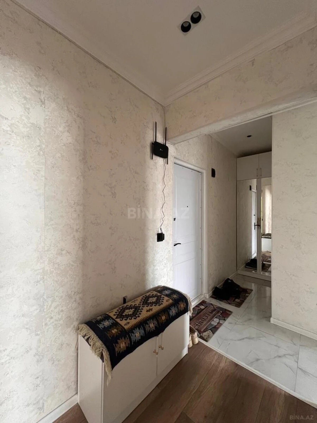 Satılır 2 otaqlı mənzil 67 m²
