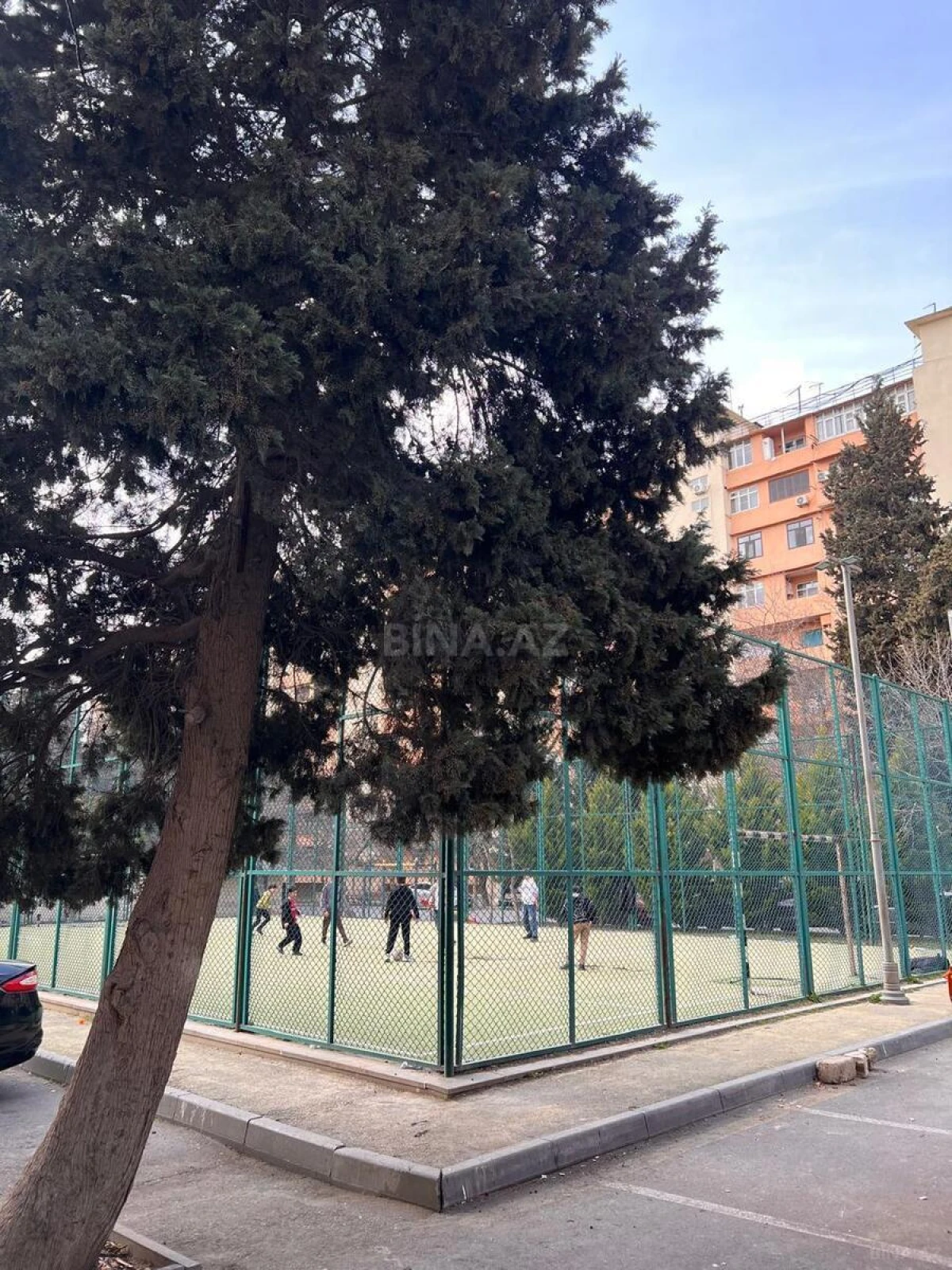 Satılır 2 otaqlı mənzil 67 m²