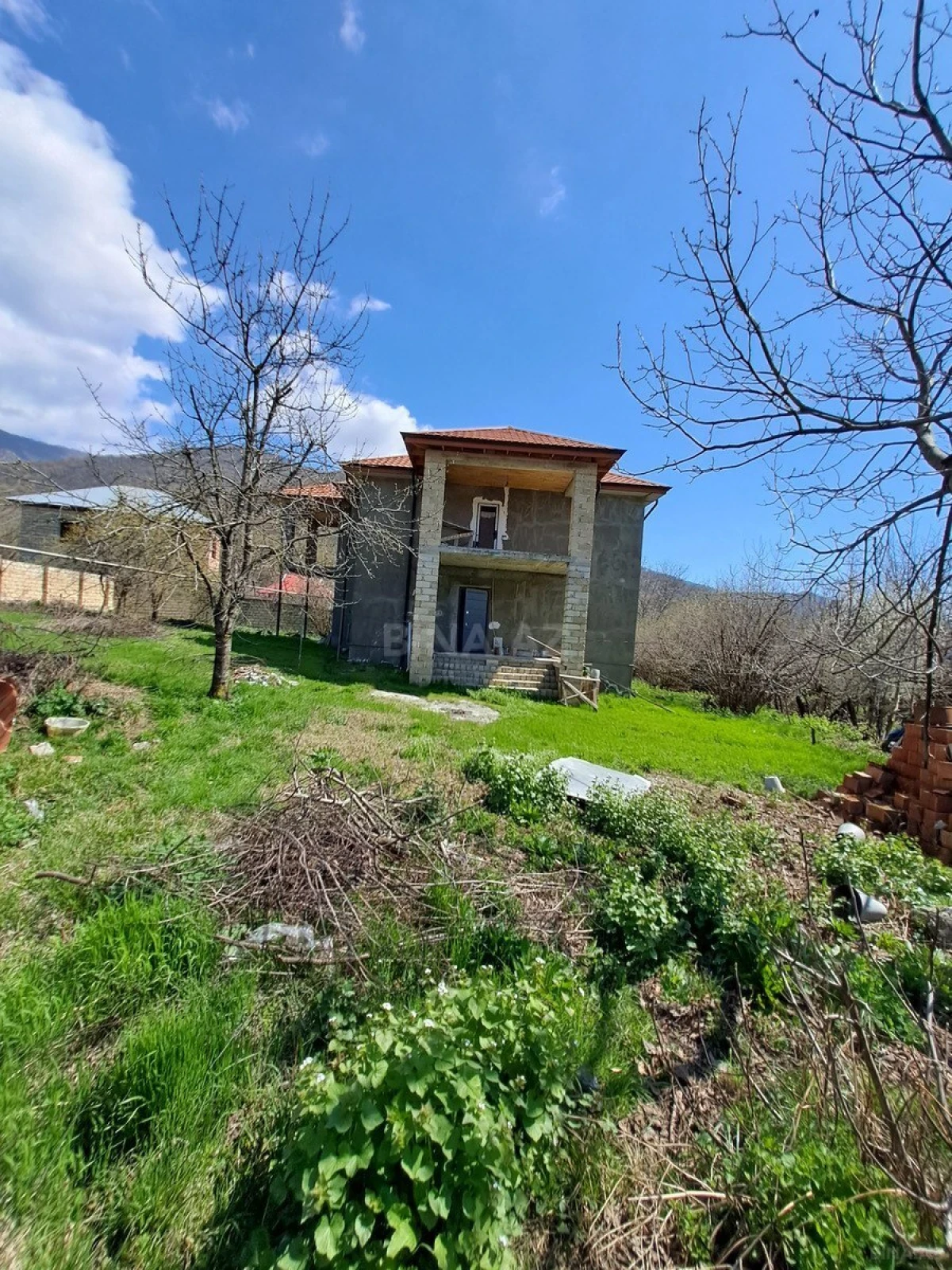 Satılır 6 otaqlı həyət evi 160 m²