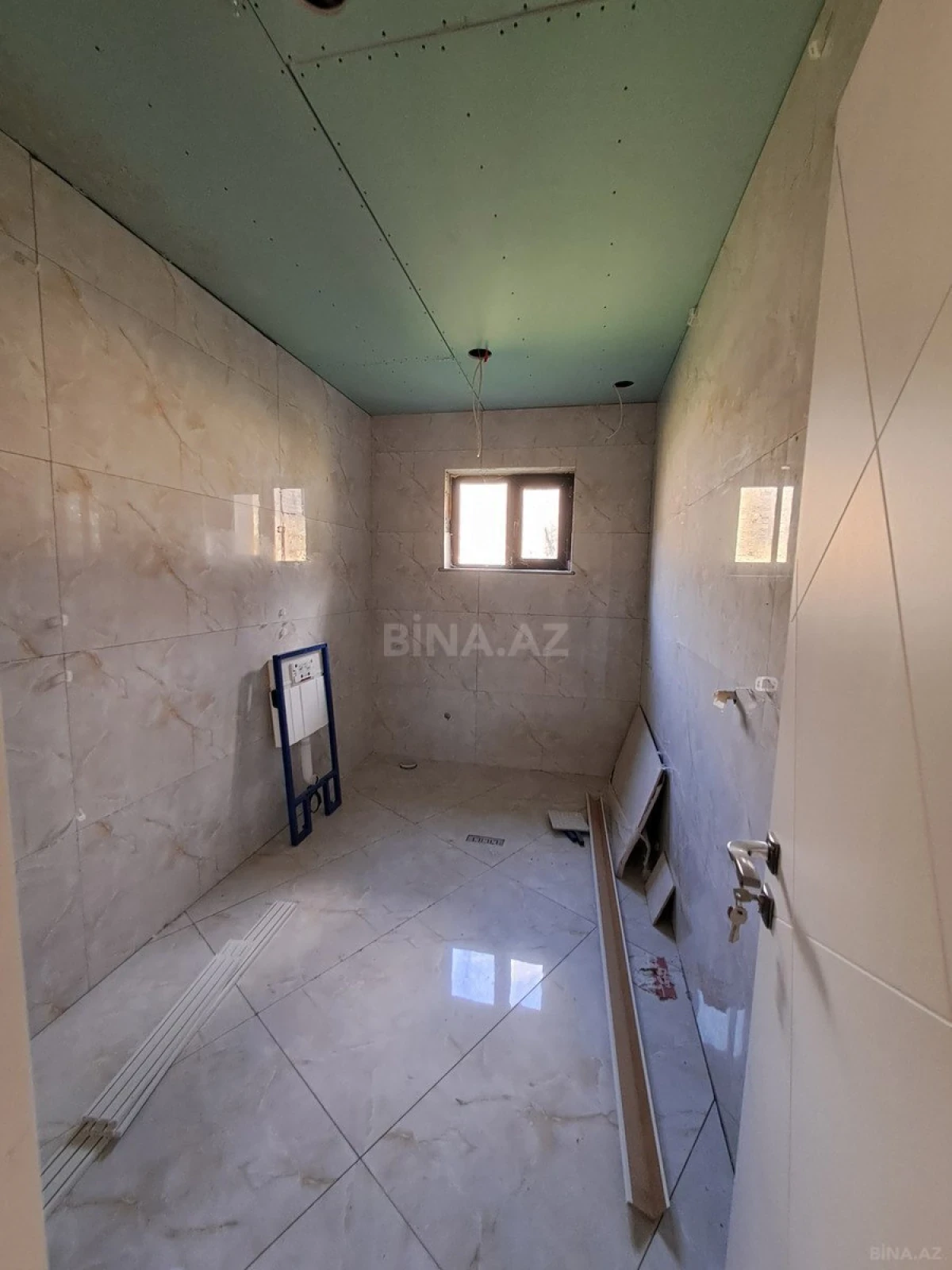 Satılır 6 otaqlı həyət evi 160 m²
