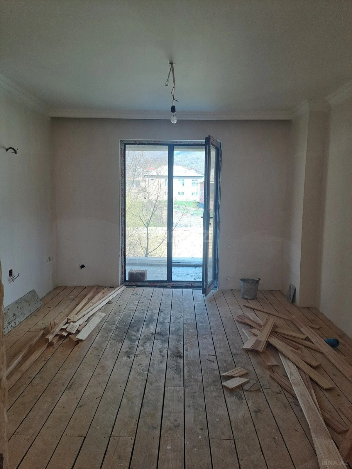 Satılır 6 otaqlı həyət evi 160 m²