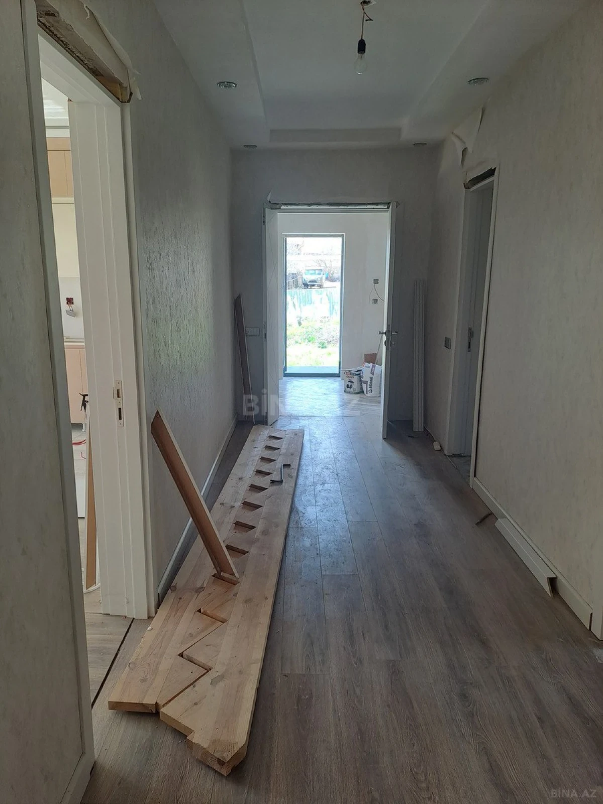 Satılır 6 otaqlı həyət evi 160 m²
