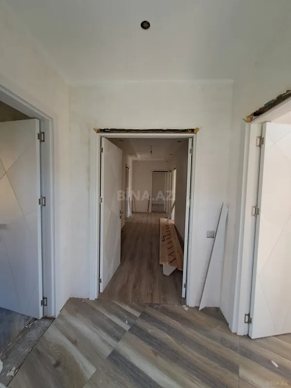 Satılır 6 otaqlı həyət evi 160 m²