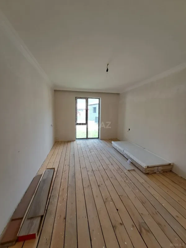 Satılır 6 otaqlı həyət evi 160 m²