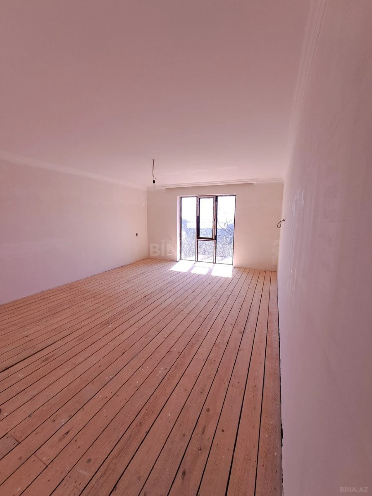 Satılır 6 otaqlı həyət evi 160 m²