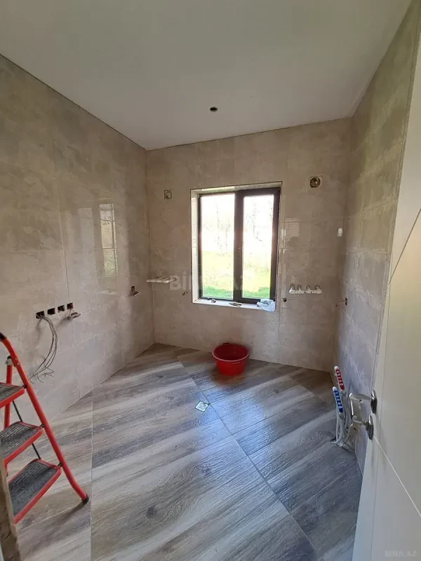 Satılır 6 otaqlı həyət evi 160 m²