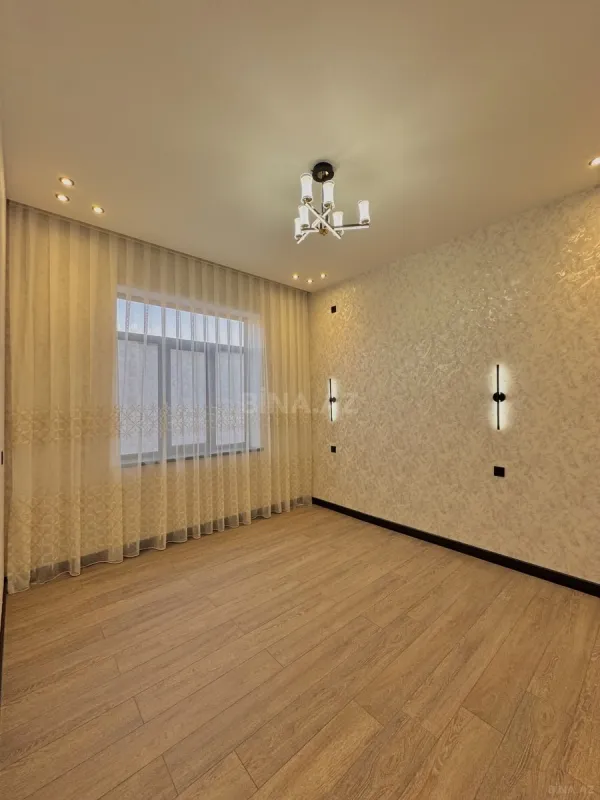 Satılır 4 otaqlı həyət evi 160 m²