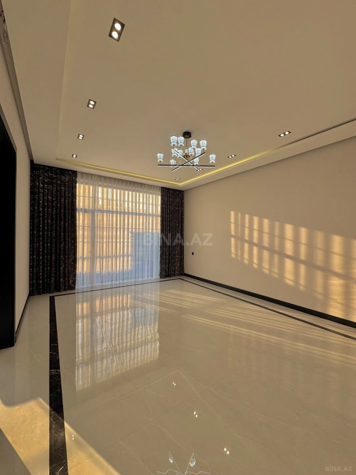 Satılır 4 otaqlı həyət evi 160 m²