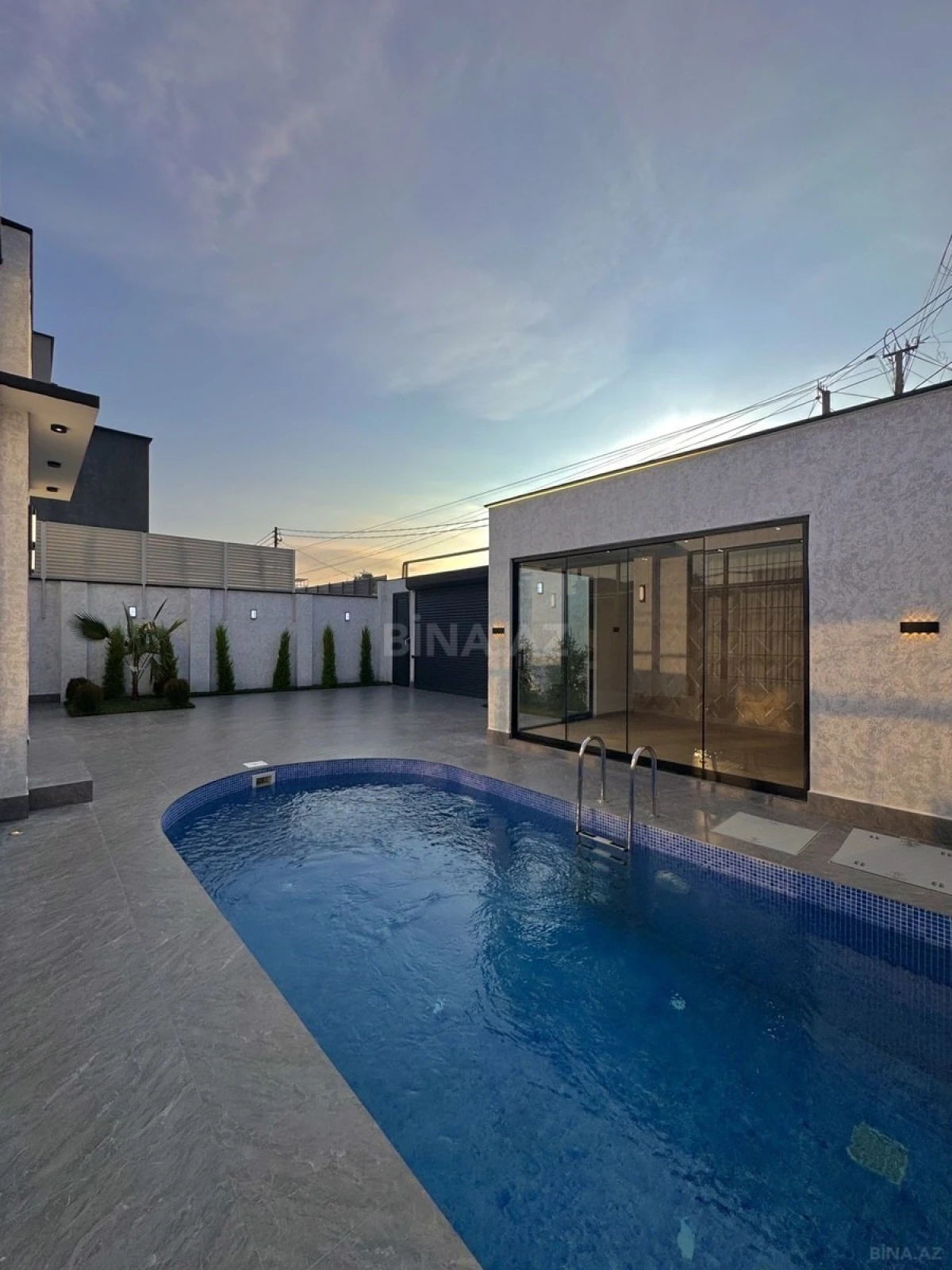 Satılır 4 otaqlı həyət evi 160 m²