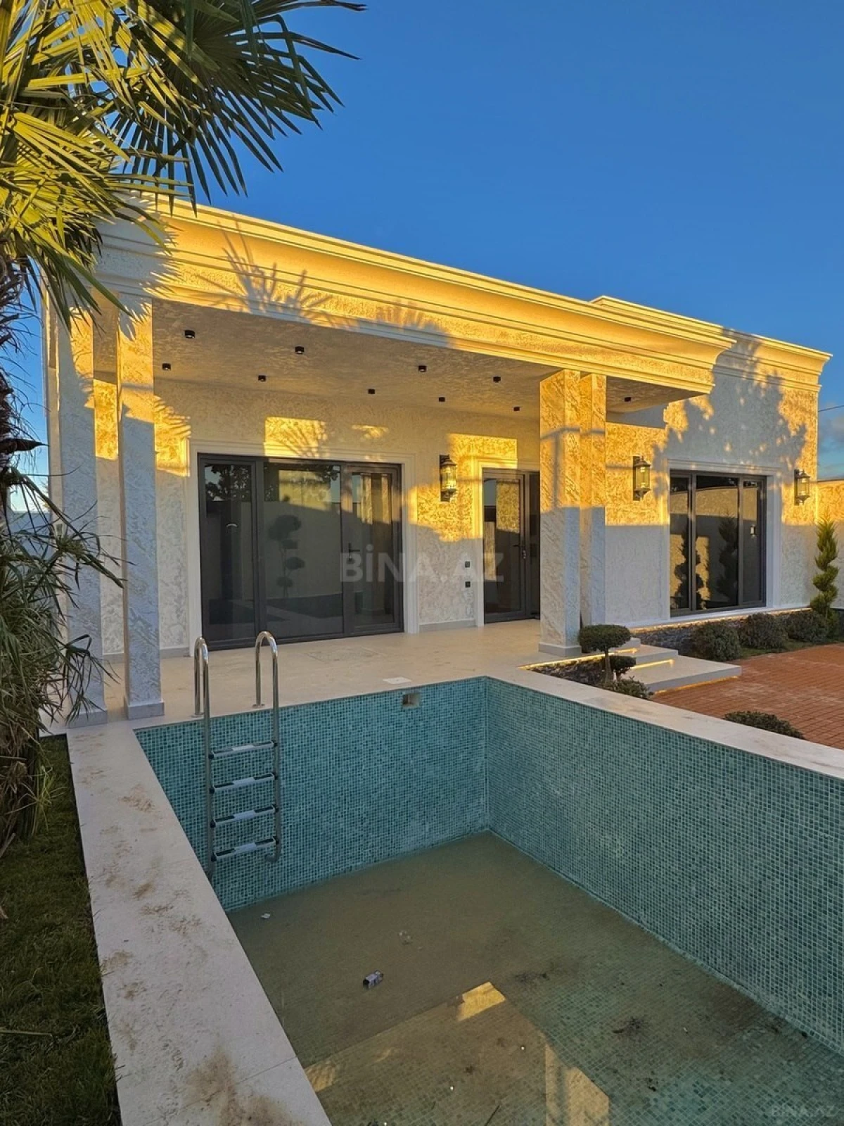 Satılır 4 otaqlı həyət evi 150 m²