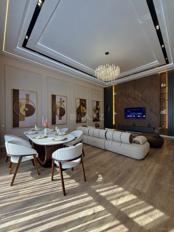Satılır 5 otaqlı həyət evi 300 m²