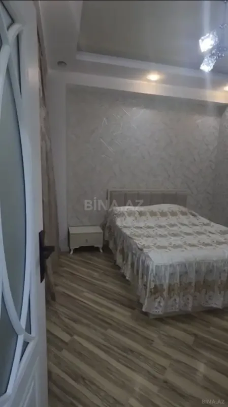 Kirayə verilir 2 otaqlı mənzil 65 m²