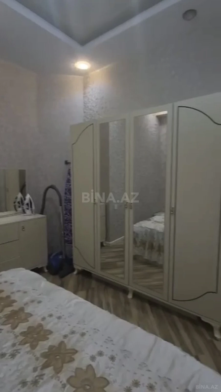 Kirayə verilir 2 otaqlı mənzil 65 m²