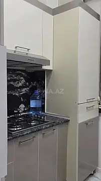 Kirayə verilir 2 otaqlı mənzil 65 m²