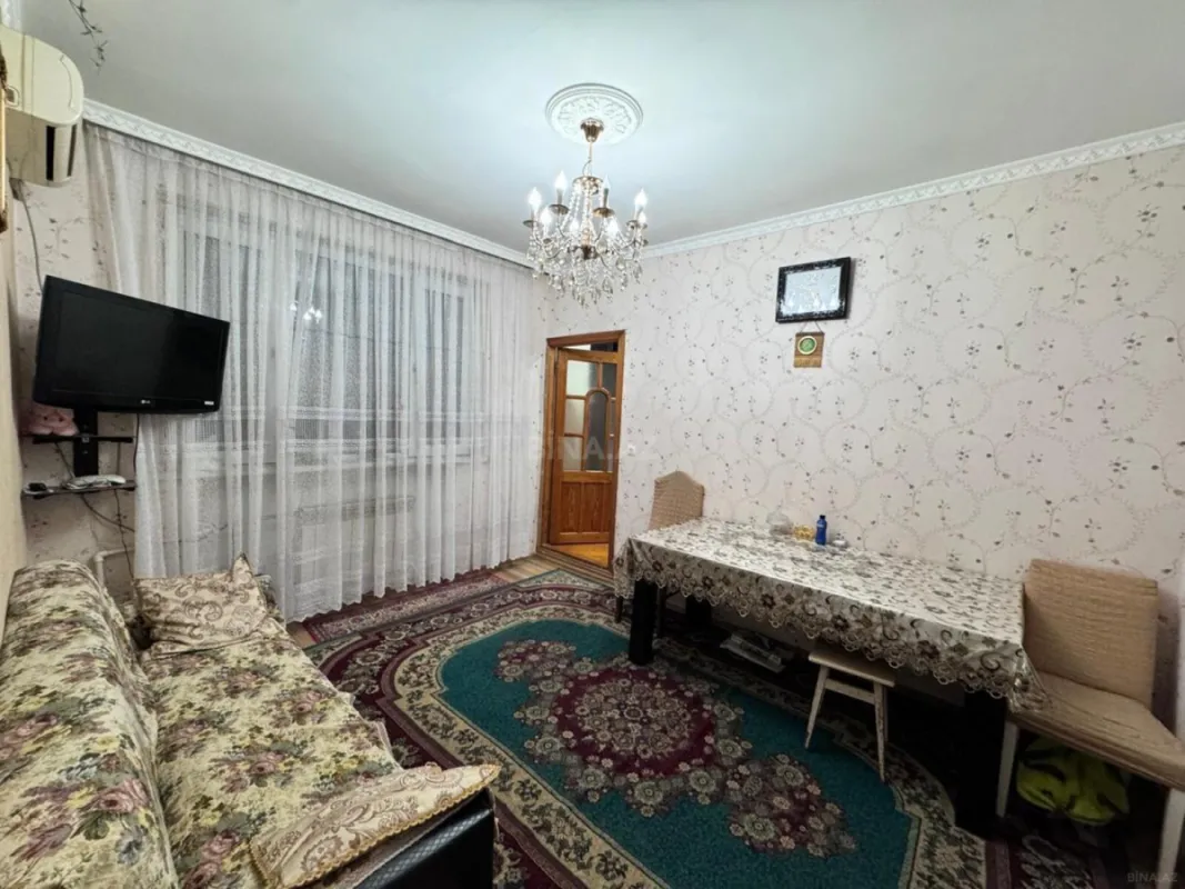 Satılır 2 otaqlı mənzil 42 m²