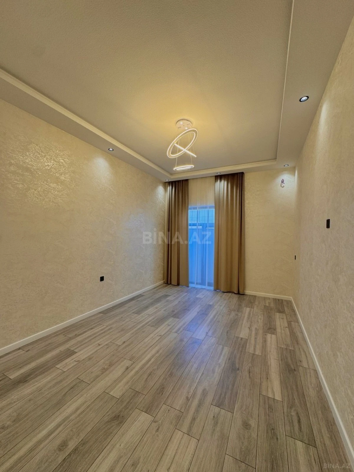 Satılır 4 otaqlı həyət evi 170 m²