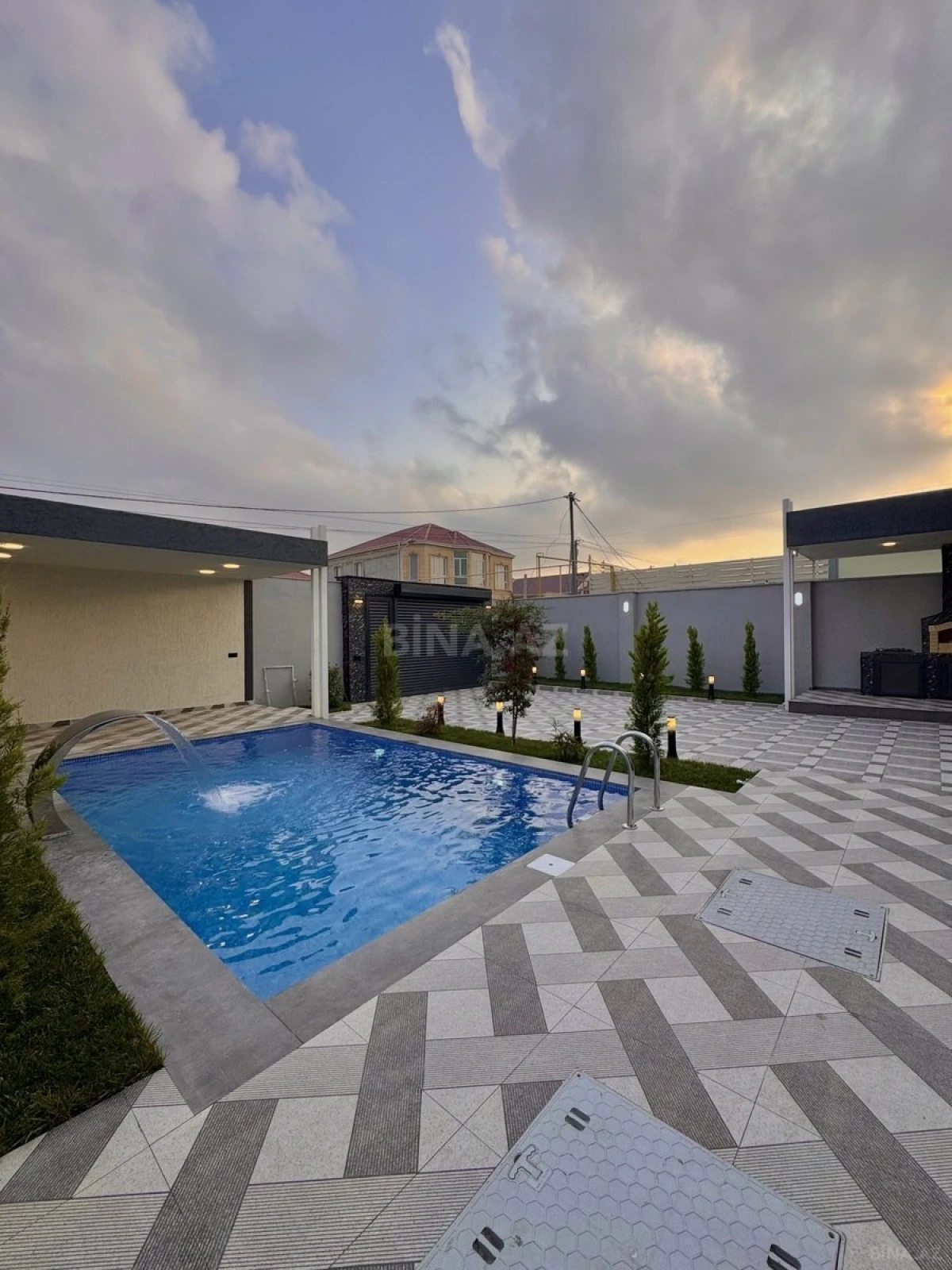 Satılır 4 otaqlı həyət evi 170 m²