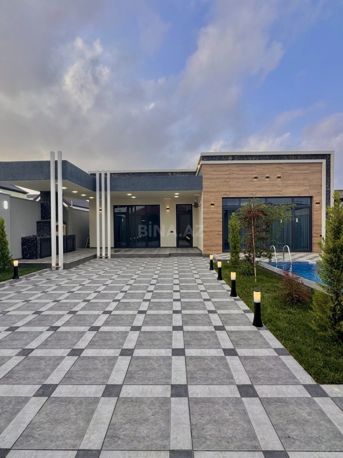 Satılır 4 otaqlı həyət evi 170 m²