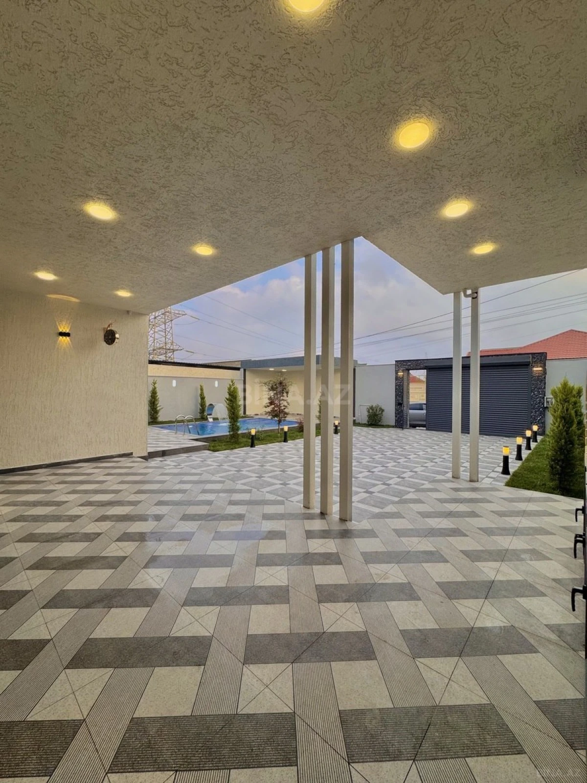 Satılır 4 otaqlı həyət evi 170 m²