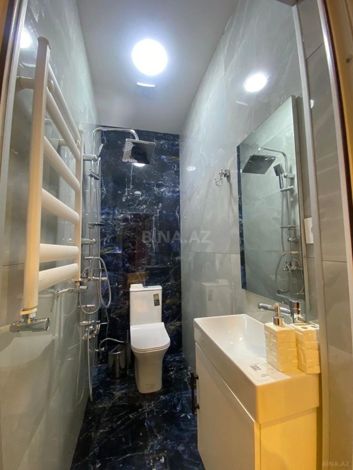 Kirayə verilir 5 otaqlı həyət evi 300 m²