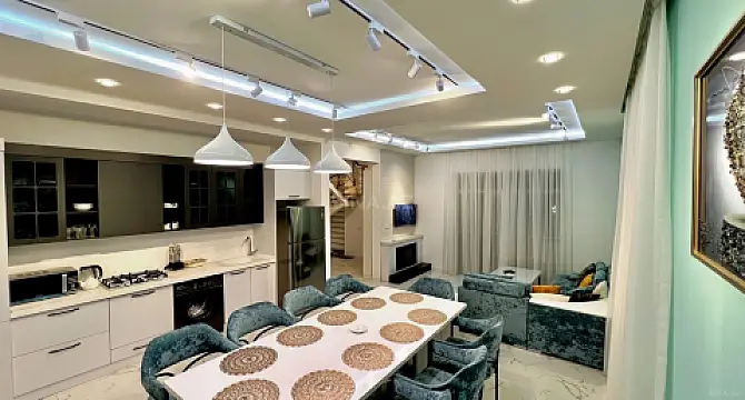 Kirayə verilir 5 otaqlı həyət evi 300 m²