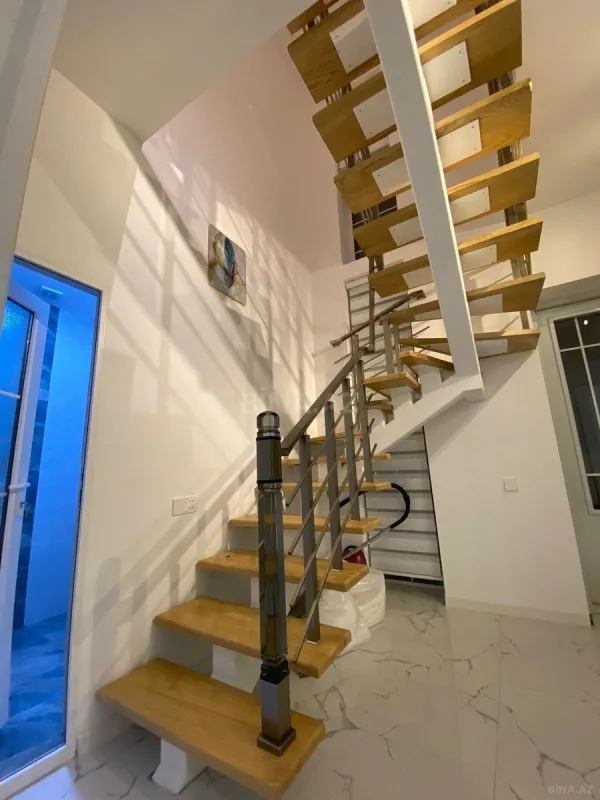 Kirayə verilir 5 otaqlı həyət evi 300 m²