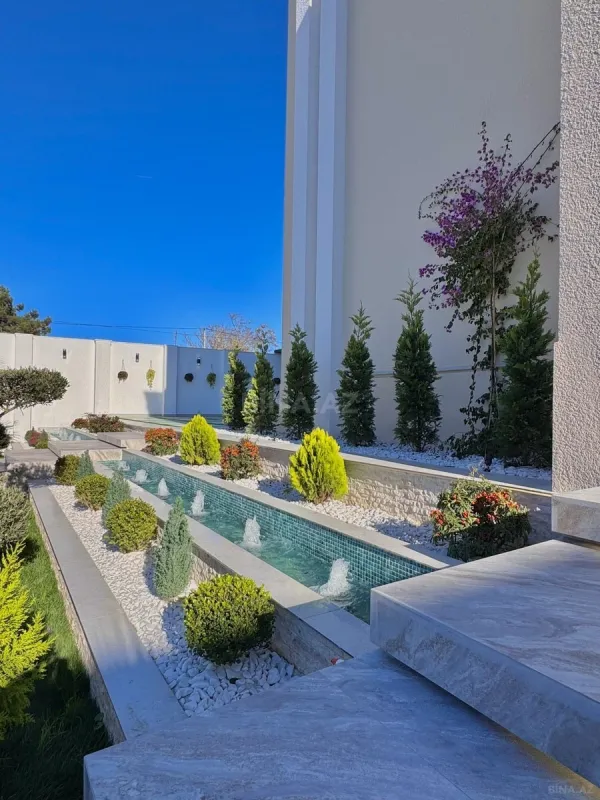 Satılır 5 otaqlı həyət evi 250 m²