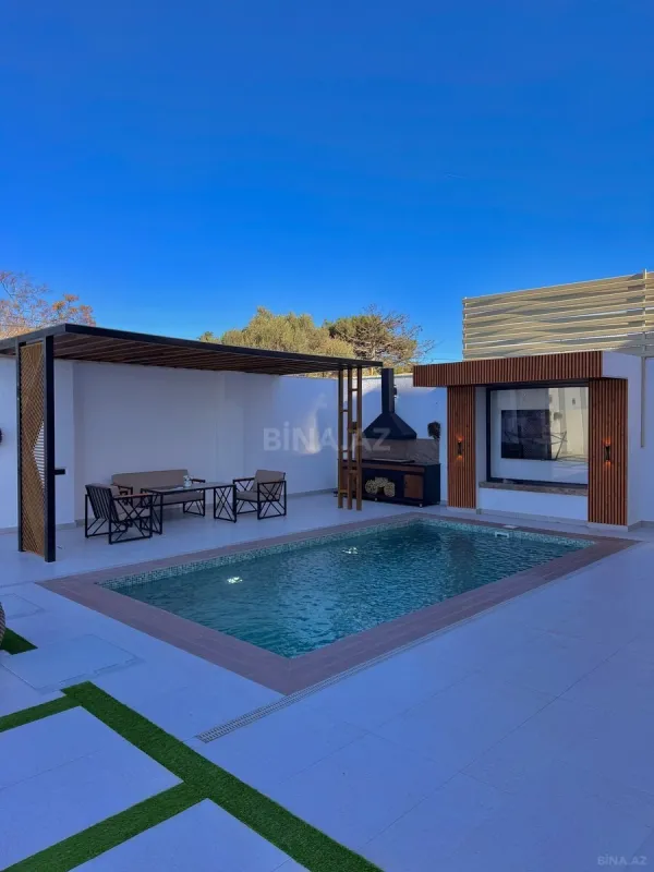 Satılır 5 otaqlı həyət evi 250 m²