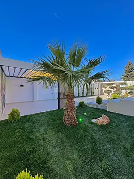 Satılır 5 otaqlı həyət evi 250 m²