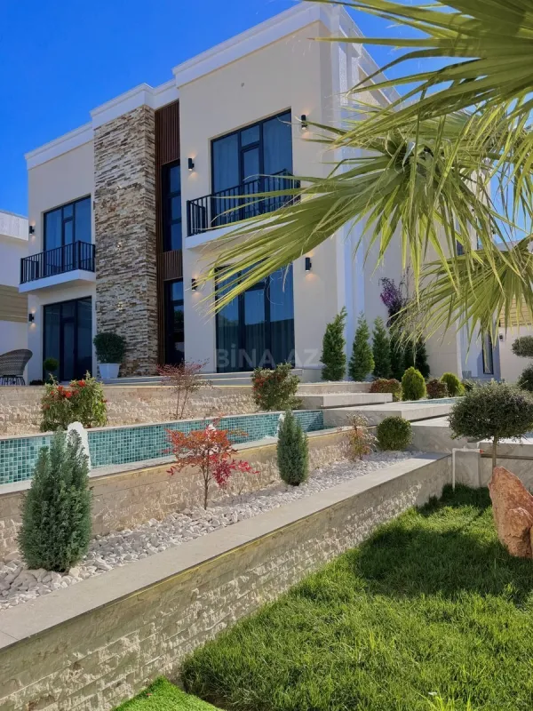 Satılır 5 otaqlı həyət evi 250 m²