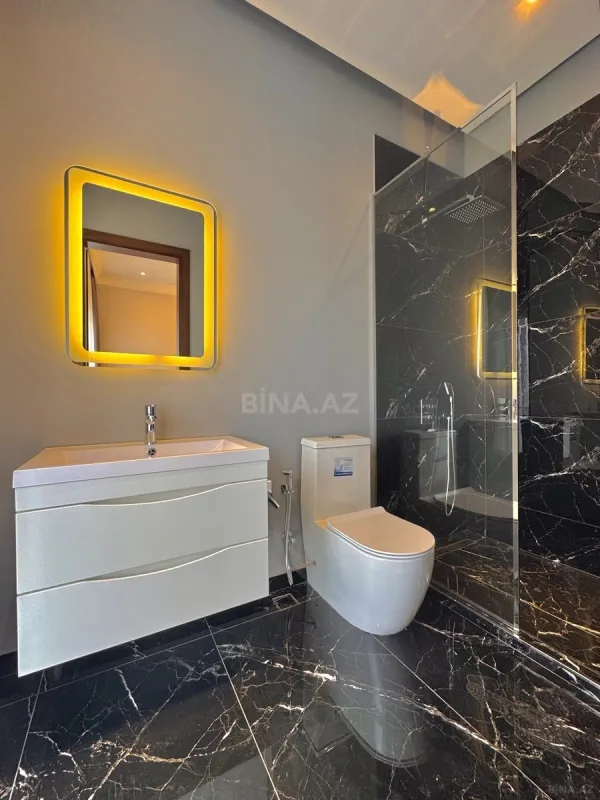 Satılır 6 otaqlı həyət evi 350 m²