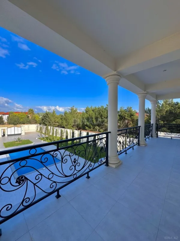 Satılır 6 otaqlı həyət evi 350 m²