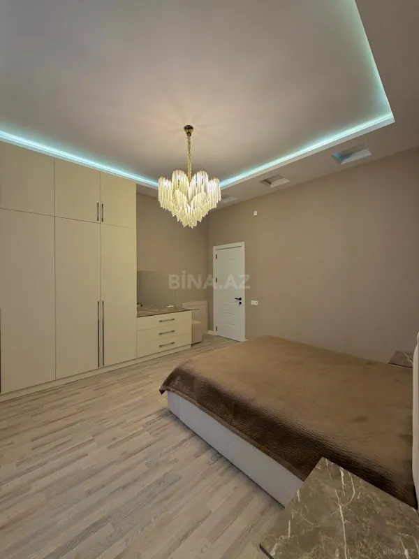 Satılır 4 otaqlı həyət evi 200 m²