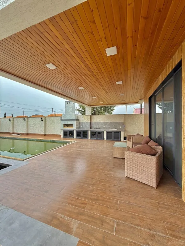 Satılır 4 otaqlı həyət evi 200 m²