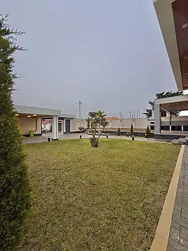 Satılır 4 otaqlı həyət evi 200 m²