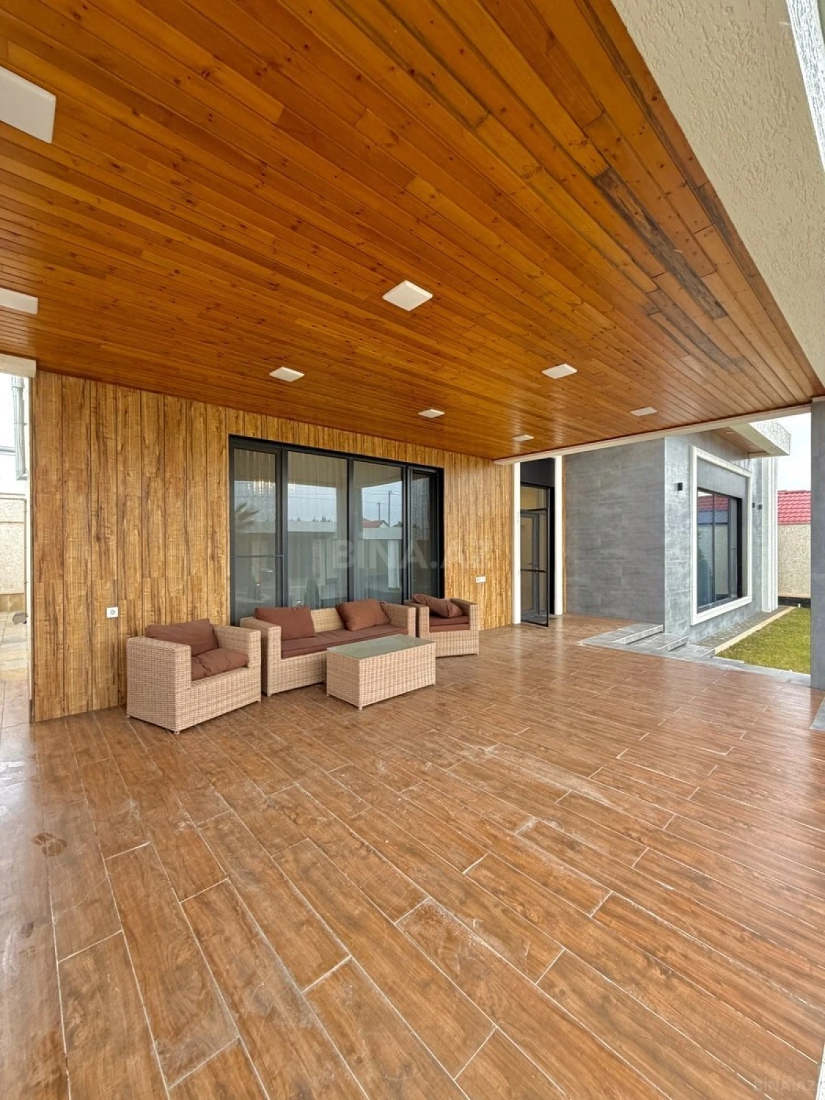 Satılır 4 otaqlı həyət evi 200 m²