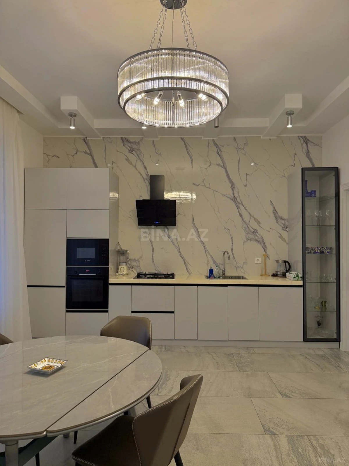 Satılır 4 otaqlı həyət evi 200 m²