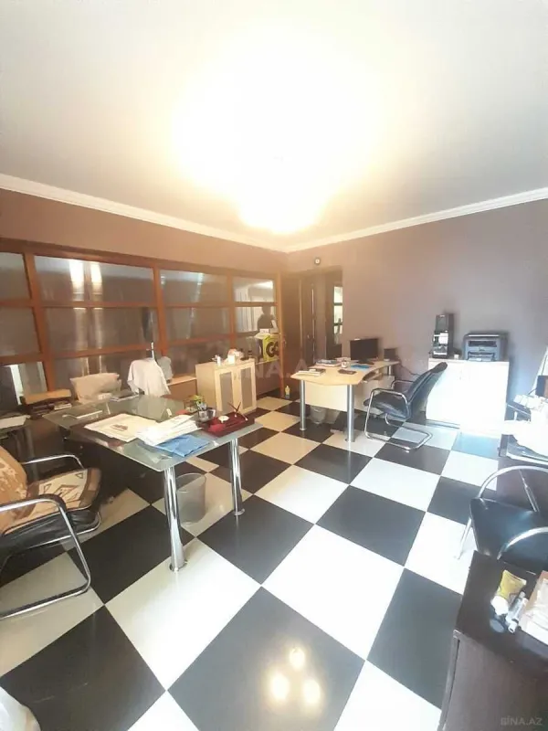 Kirayə verilir obyekt 270 m²