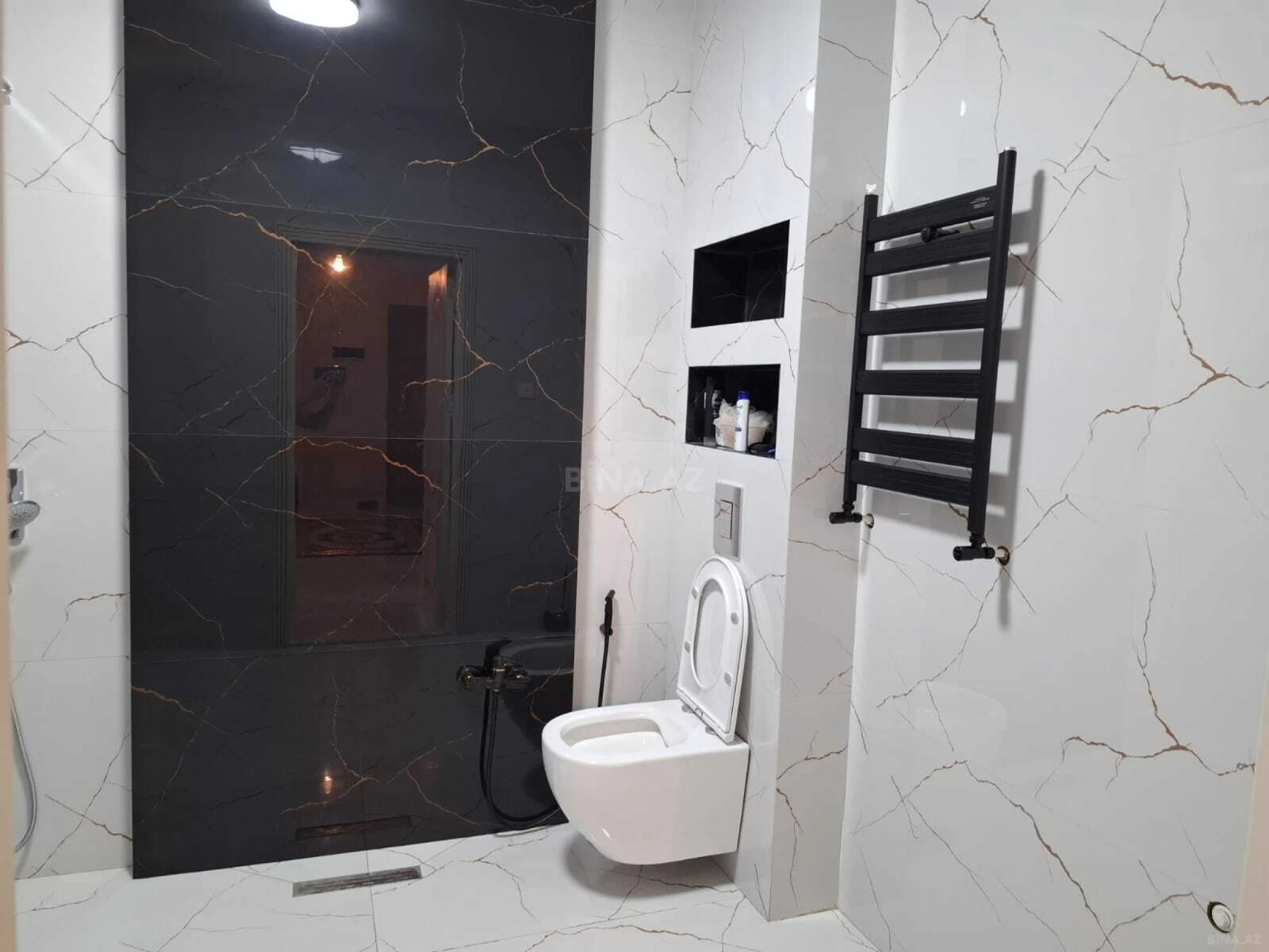 Kirayə verilir 3 otaqlı mənzil 125 m²