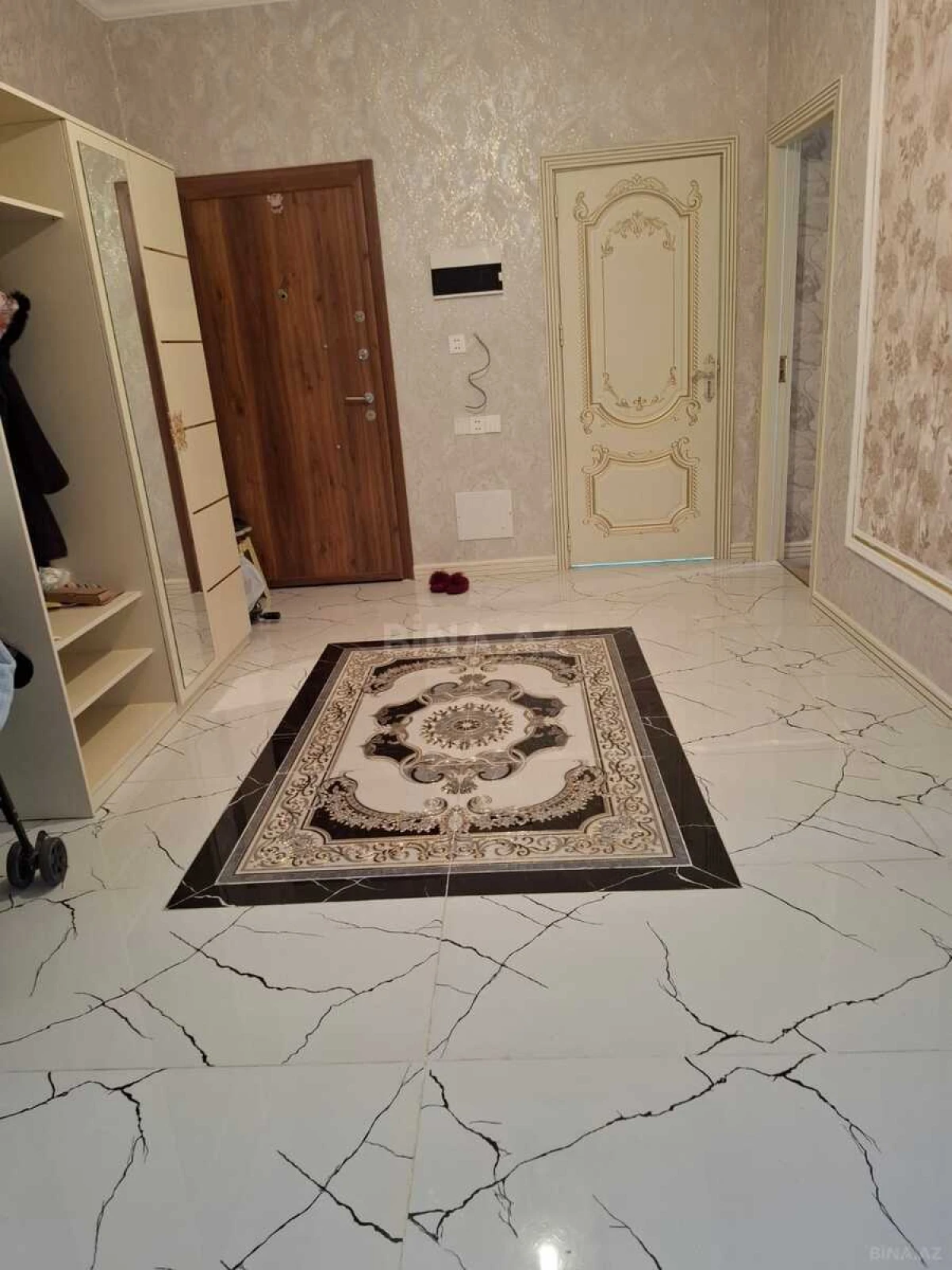 Kirayə verilir 3 otaqlı mənzil 125 m²