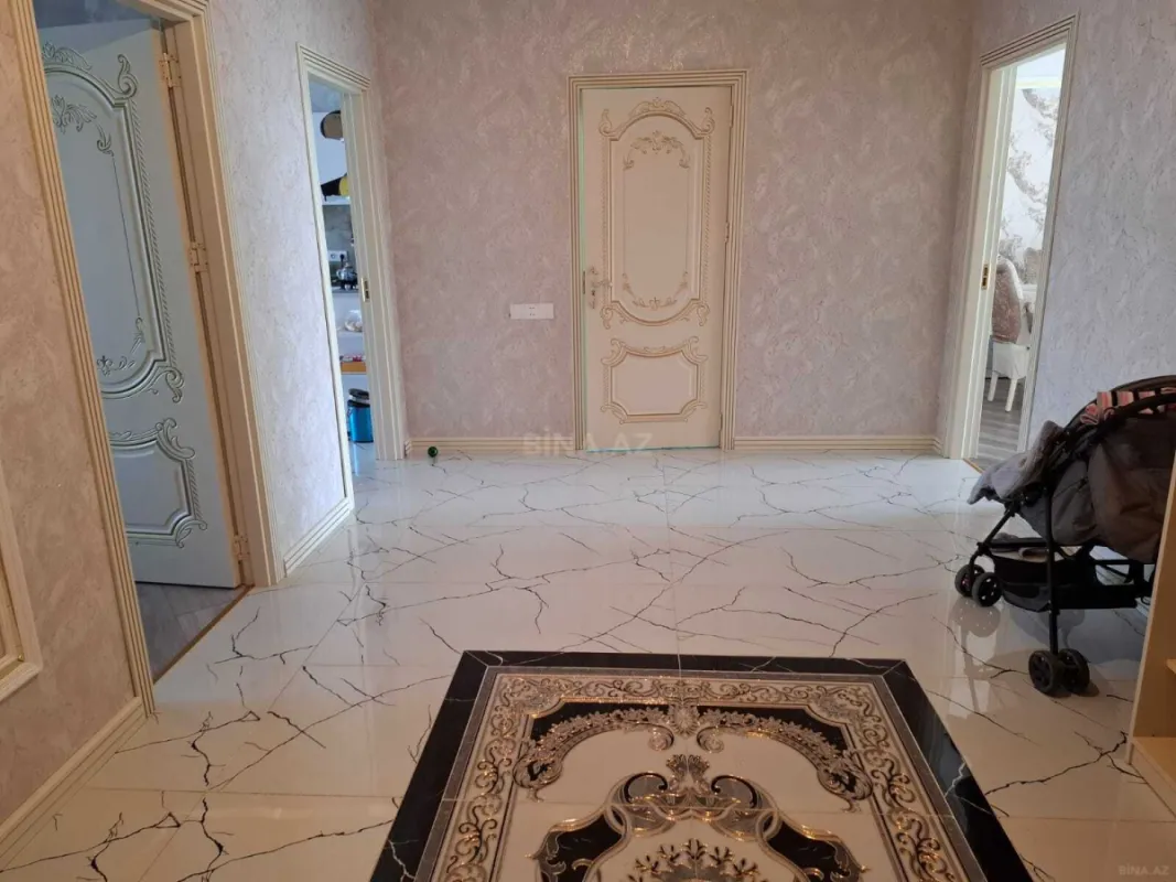 Kirayə verilir 3 otaqlı mənzil 125 m²